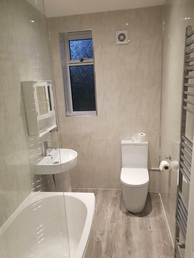 Sighthill 3 Bedrooms With Private Garden Единбург Екстер'єр фото